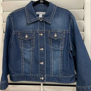 Chico’s size 2 (12/14) Platinum Denim Blue cropped Jacket w/ rhinestone buttons.